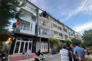 Công an tại hiện trường.
