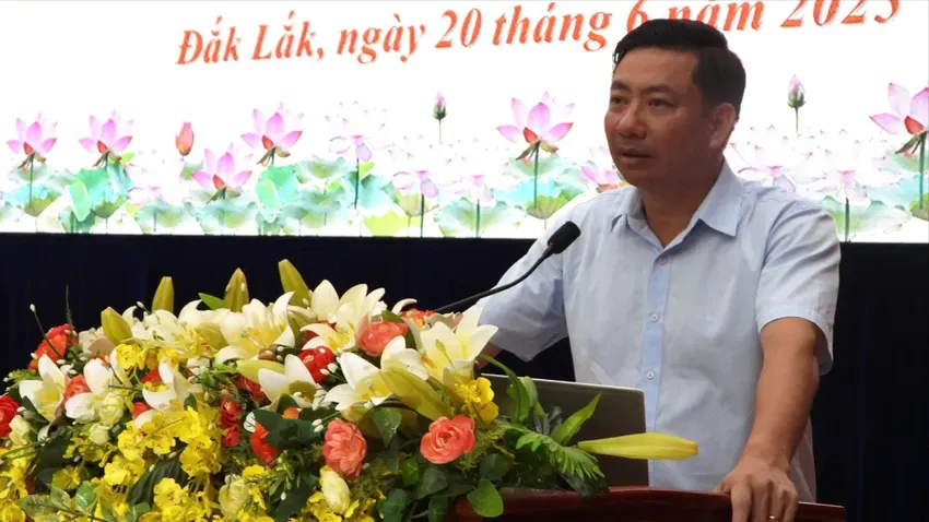 Mr. Nguyen Thuong Hai announced the key leadership positions of 68 new communes and wards in Dak Lak. chuc-danh-lanh-dao-10-3935-174.jpg